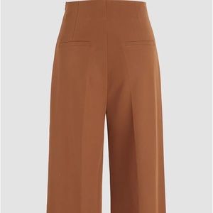The commense trousers